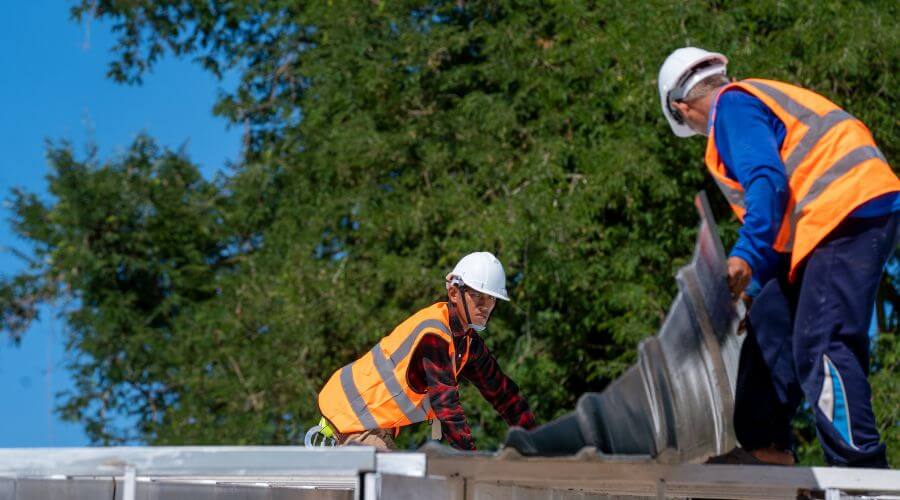 Professional residential roofers in Alexander, IL